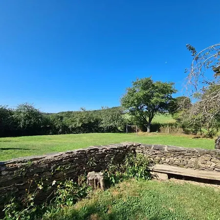 別荘 Maison Typique Auvergnate, Piscine Et Four A Pain *