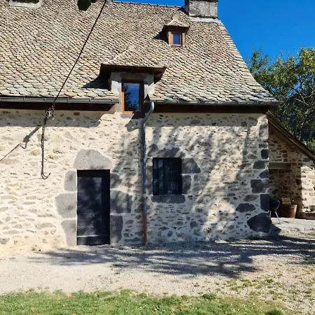 Maison Typique Auvergnate, Piscine Et Four A Pain Saint-Christophe-Les-Gorges