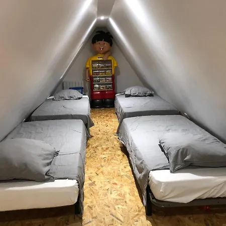 Maison Typique Auvergnate, Piscine Et Four A Pain Saint-Christophe-Les-Gorges