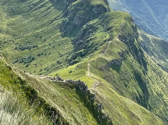 Maison Typique Auvergnate, Piscine Et Four A Pain * Saint-Christophe-Les-Gorges