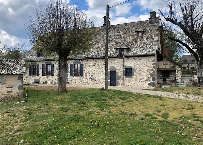 Maison Typique Auvergnate, Piscine Et Four A Pain * Saint-Christophe-Les-Gorges