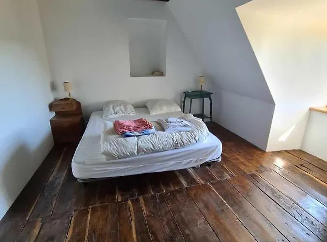 Maison Typique Auvergnate, Piscine Et Four A Pain Holiday home Saint-Christophe-Les-Gorges