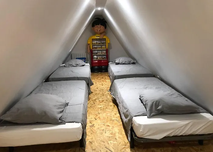 Maison Typique Auvergnate, Piscine Et Four A Pain Saint-Christophe-Les-Gorges