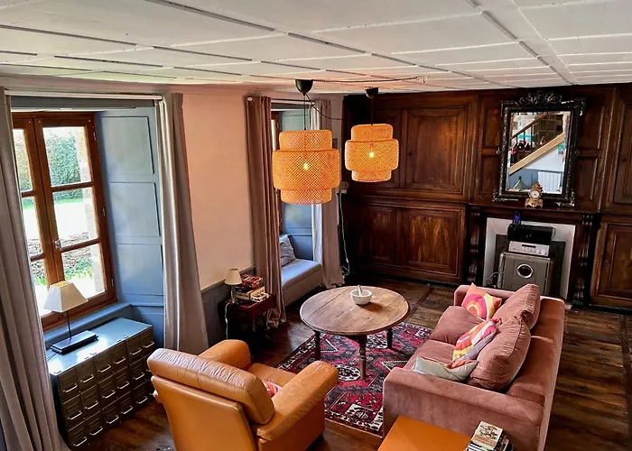 Maison Typique Auvergnate, Piscine Et Four A Pain Saint-Christophe-Les-Gorges